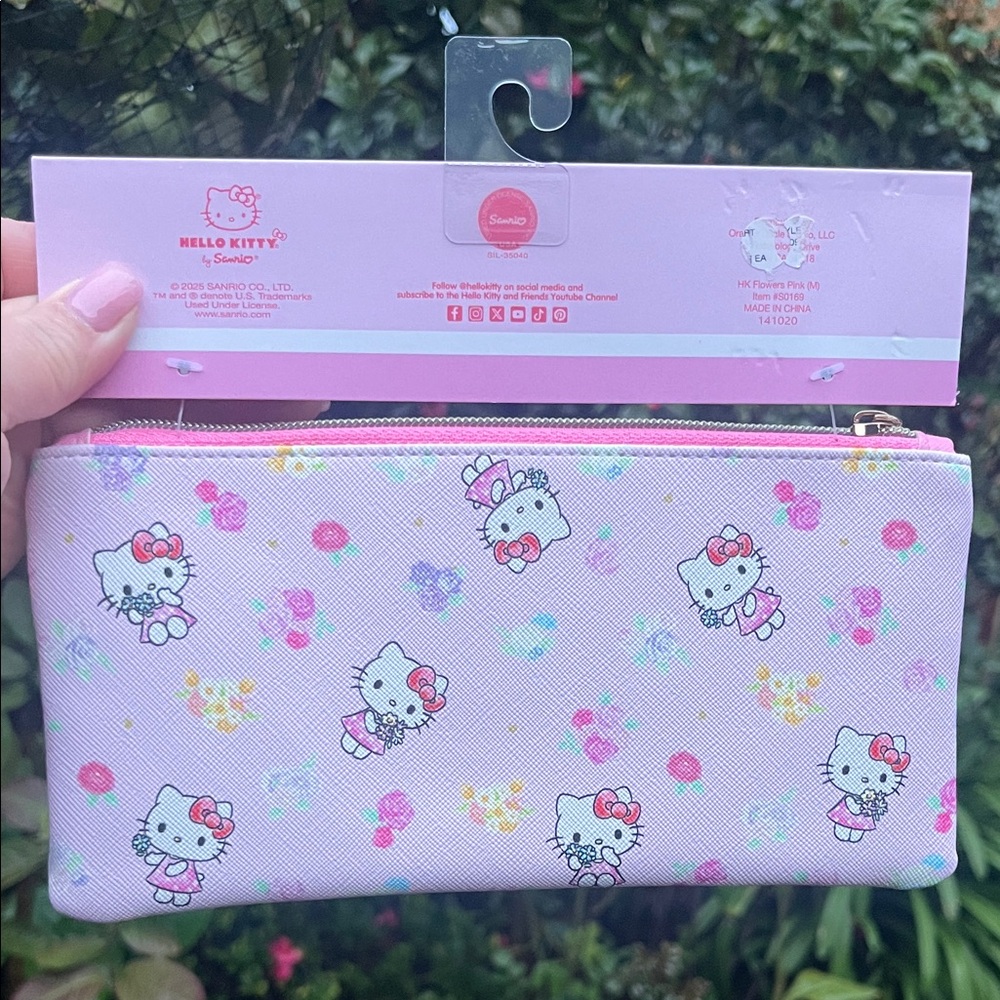 Sanrio Hello Kitty Pink Pencil Pouch - Picture 2 of 2